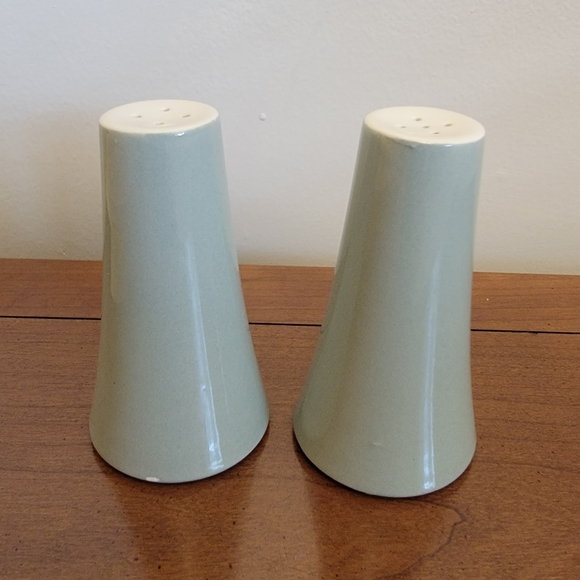 MCM Salt &‎ Pepper Shakers Sage Green - Picture 10 of 12